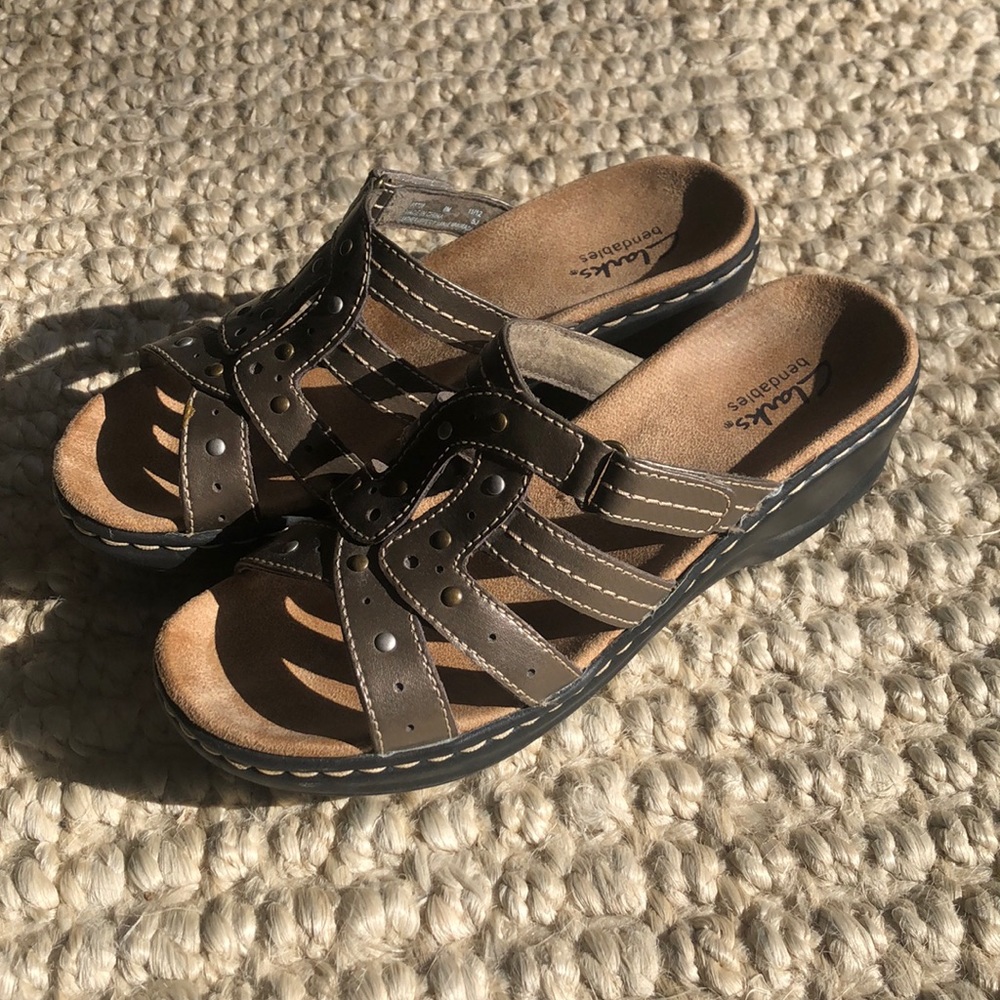 Clarks Bendables Bronze Sandles